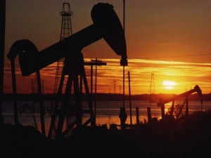 tramonto del petrolio 300x225 Wikileaks, gli arabi inventano il petrolio che non cè