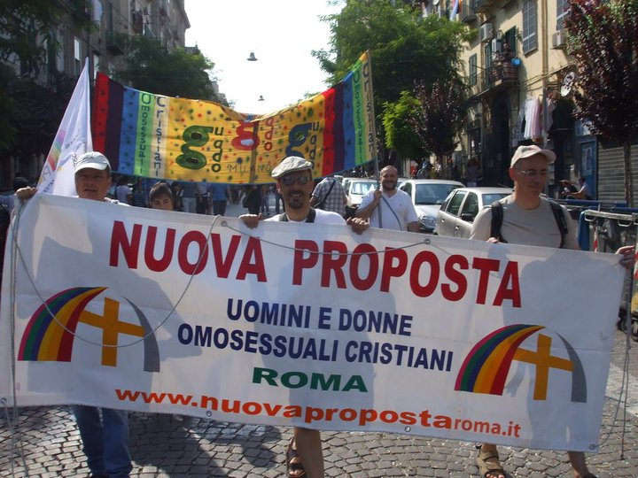 Le parole del Papa e la «sofferenza» dei gay cristiani