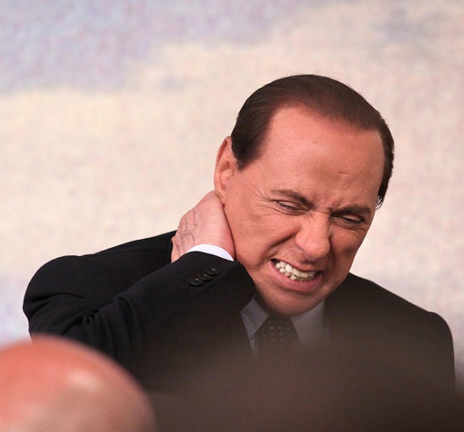 La cartuccera di Berlusconi, nel cassetto leggi per sfuggire ai processi