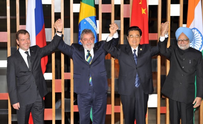 All’Occidente la Libia, ai Brics il resto del mondo?