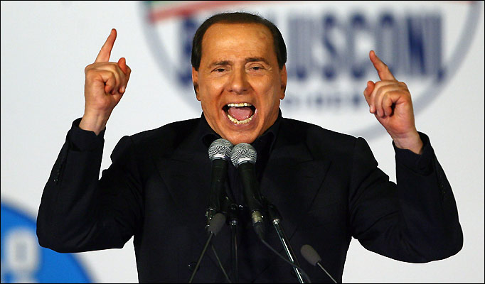 Berlusconi se ne infischia delle multe e torna in tv, stasera a Porta a Porta