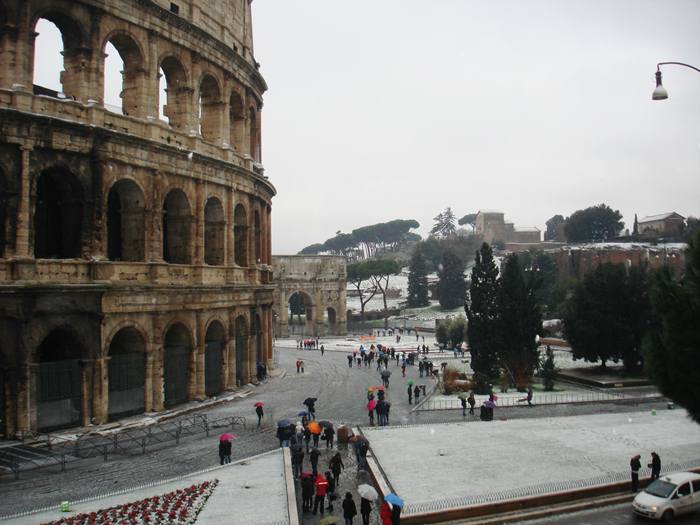 Storica nevicata a Roma, un paesaggio insolito