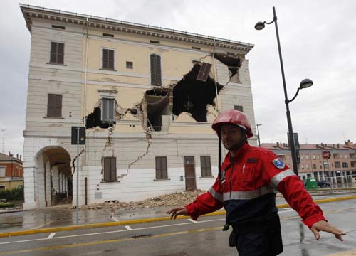 “Il terremoto si può prevedere”, Grillo dà voce alla (non) scienza